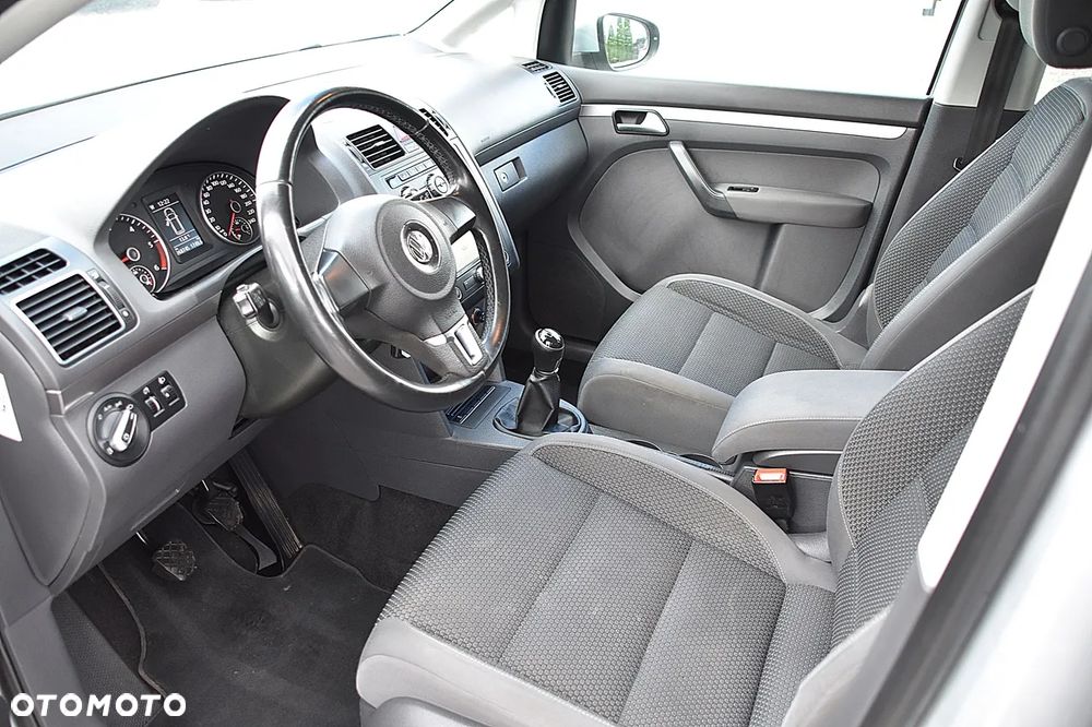 Volkswagen Touran 2.0 TDI DPF Comfortline - 16