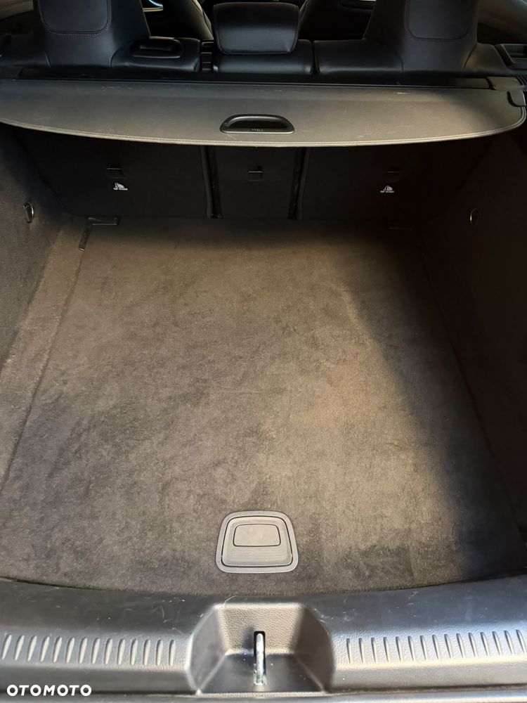 Mercedes-Benz CLA - 17