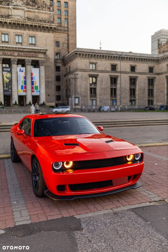 Dodge Challenger - 26
