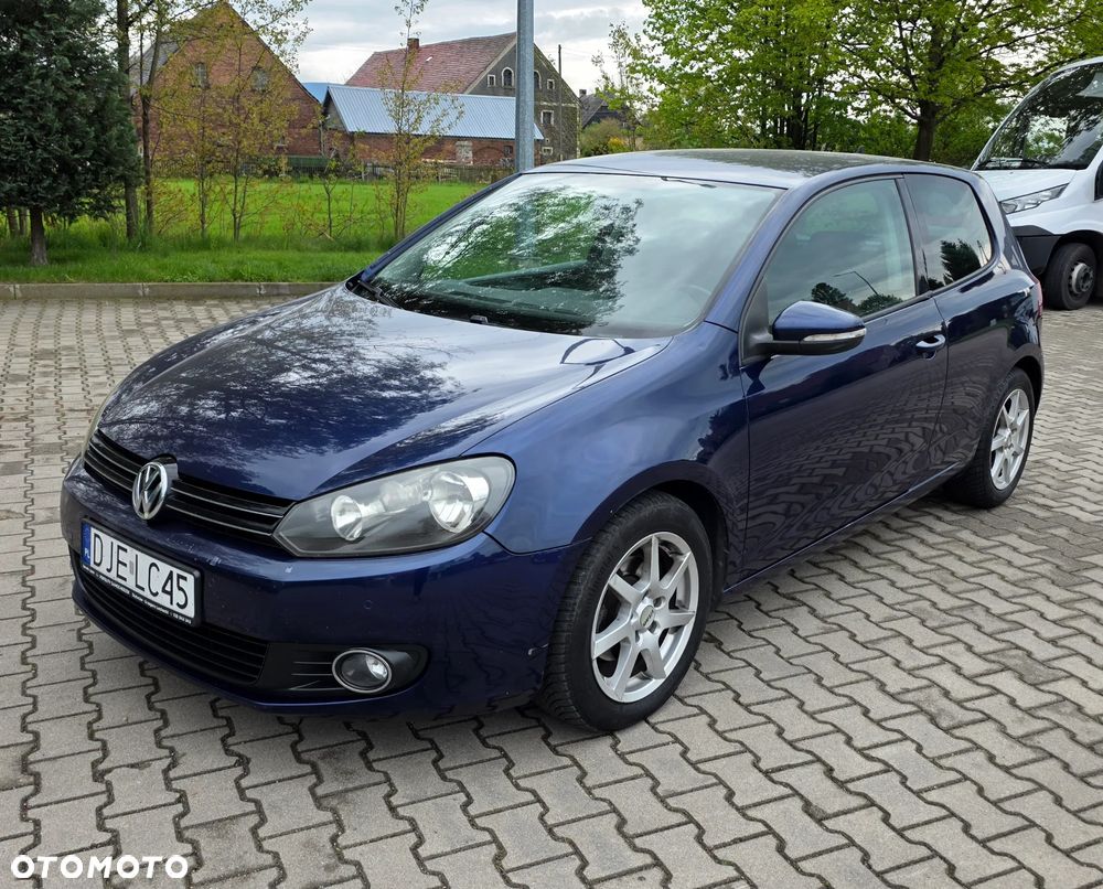 Volkswagen Golf - 2