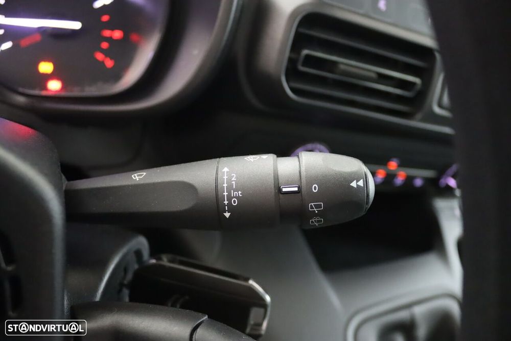 Citroën Berlingo 1.2 PureTech Feel — fotografia 12