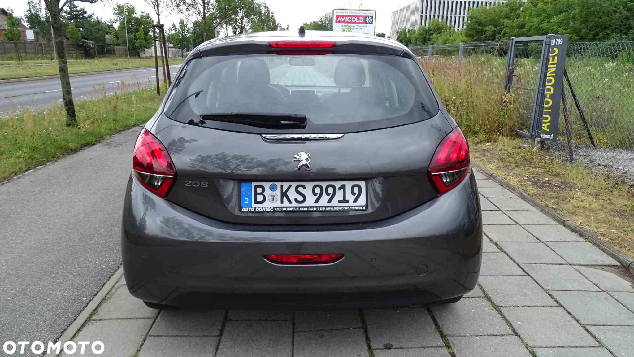 Peugeot 208 PureTech 82 Stop & Start Signature - 4