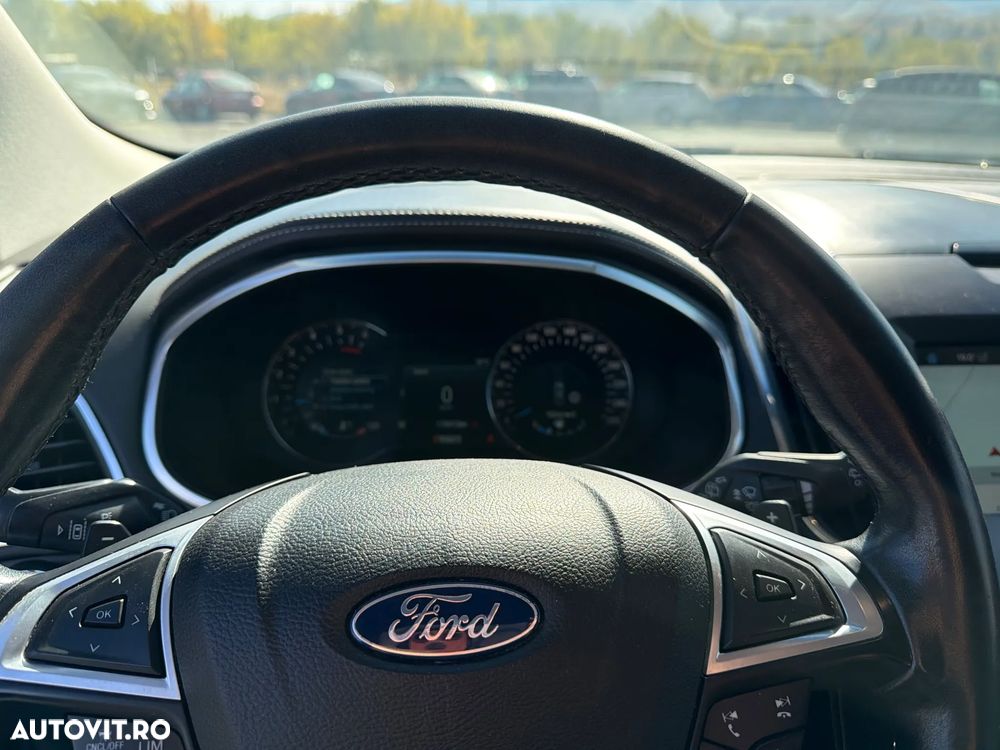 Ford Edge 2.0 TDCi Powershift Vignale - 12