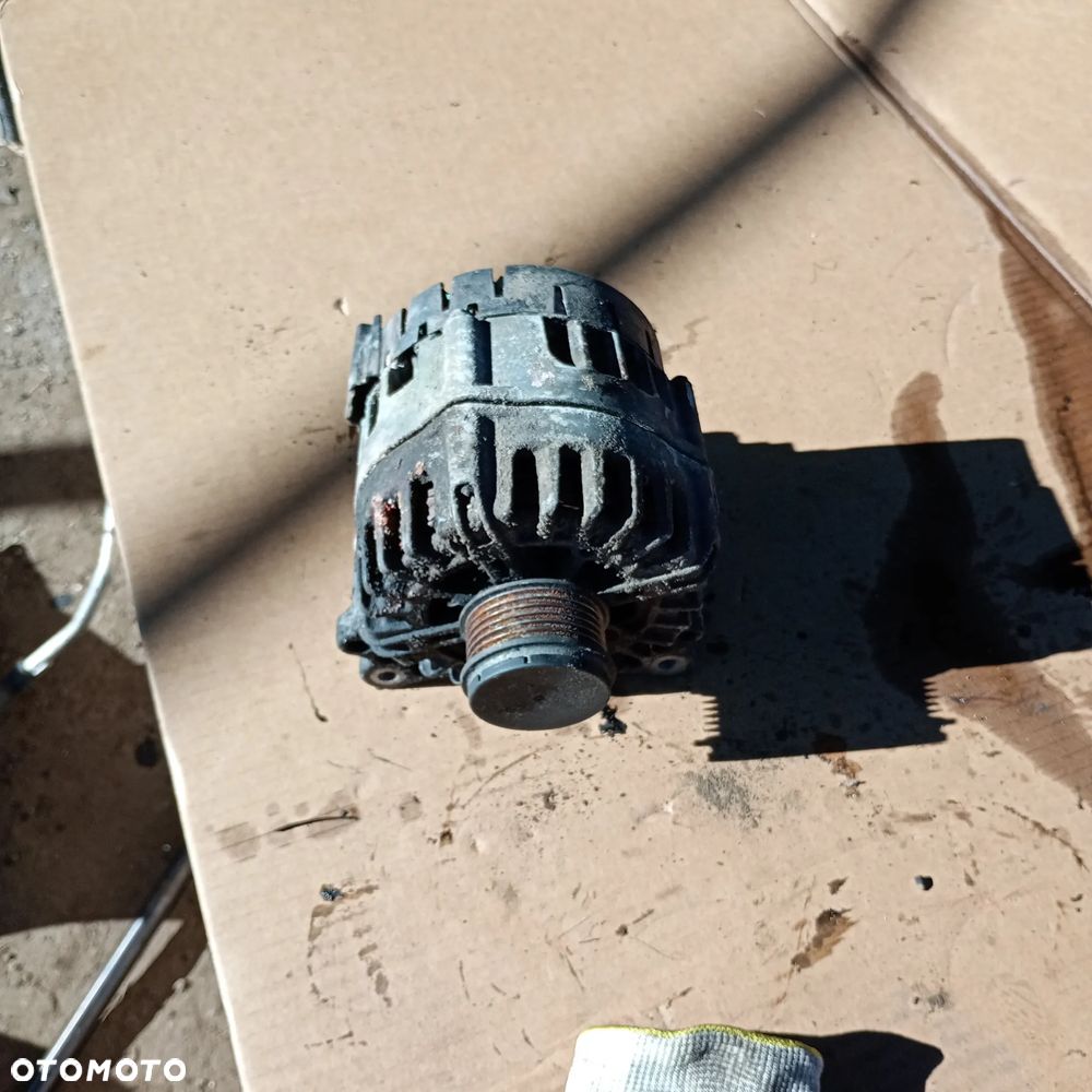 Alternator 059903024A - 1