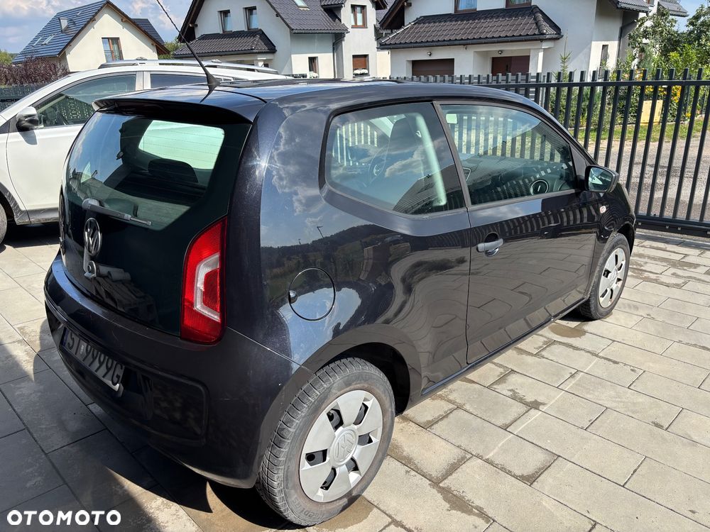 Volkswagen up! move - 3