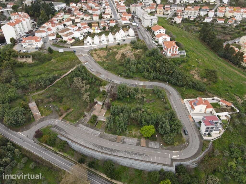 Lotes de terreno para construção de moradia unifamiliar - Urbanização - Grande imagem: 2/6