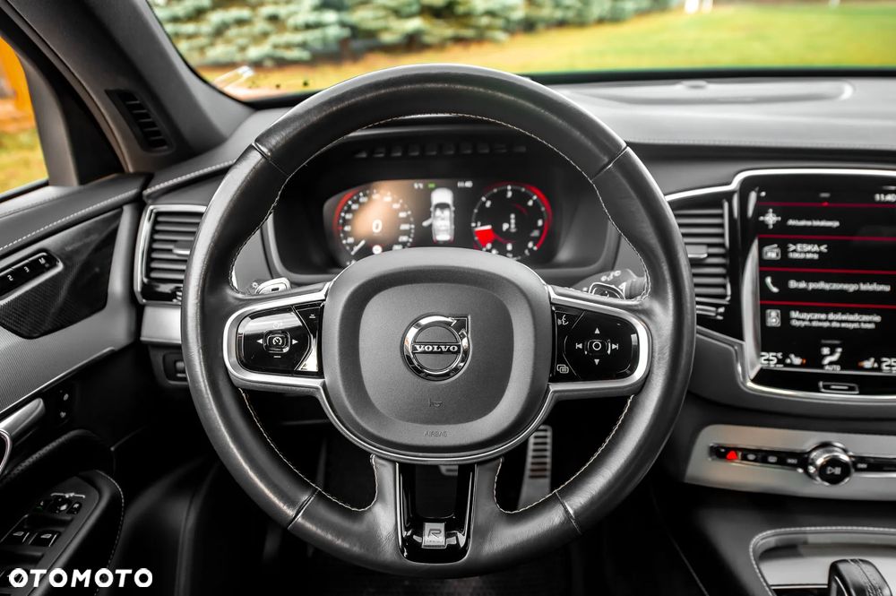 Volvo XC 90 D5 SCR AWD R-Design - 16