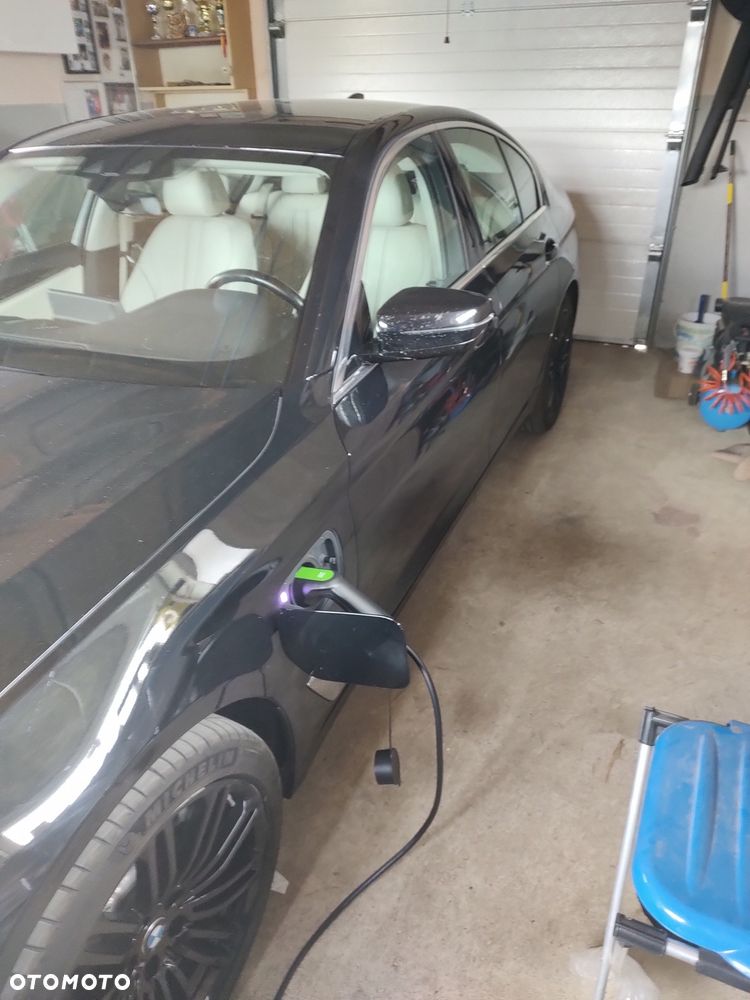 BMW Seria 5 530e iPerformance Luxury Line - 14