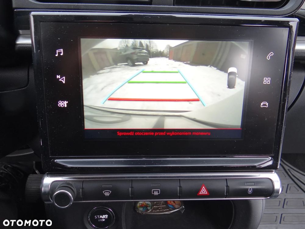 Citroën C3 Pure Tech 82 SHINE - 16