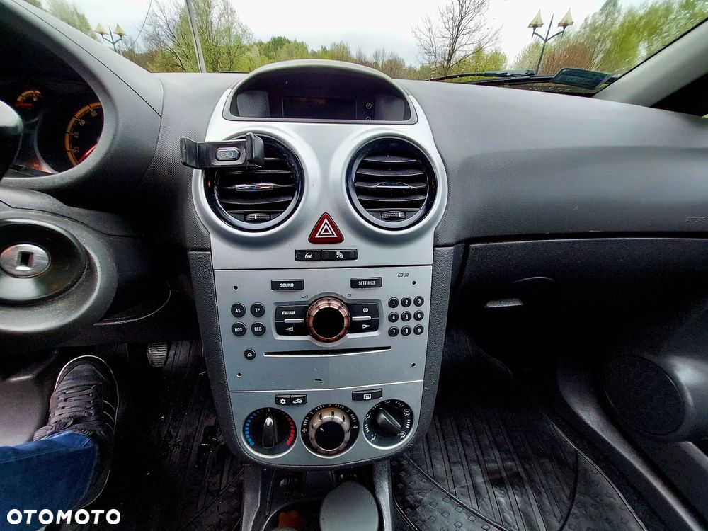 Opel Corsa - 27