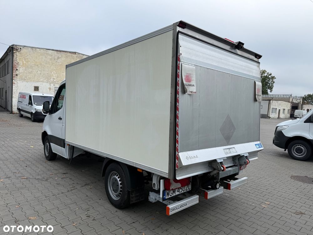 Mercedes-Benz Sprinter - 4