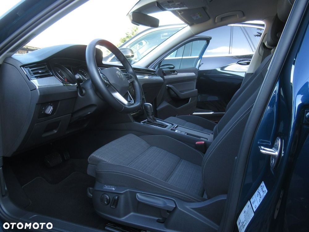 Volkswagen Passat - 5