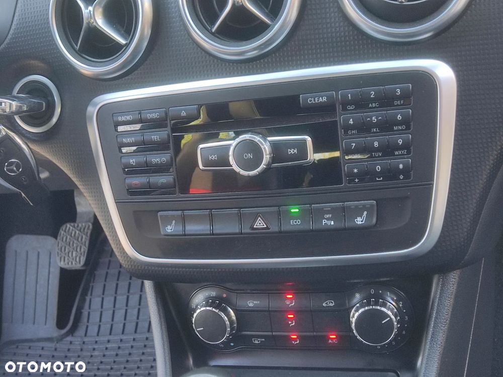 Mercedes-Benz Klasa A 180 (BlueEFFICIENCY) AMG Sport - 28