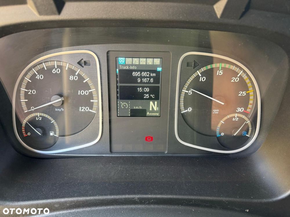 Mercedes-Benz Atego 1527 burto-firana z windą 7.2m SUPER STAN / GLOB / SYPIALNY / z Niemiec - 17