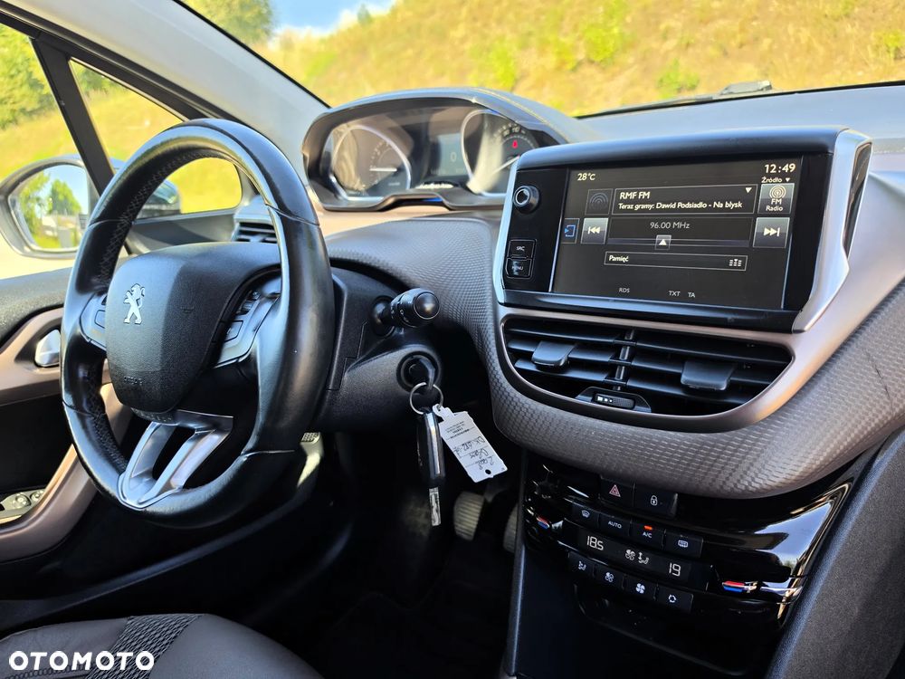 Peugeot 2008 1.6 VTi Allure - 28