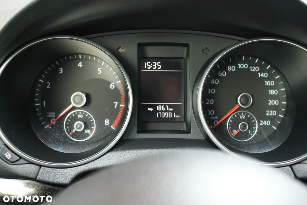 Volkswagen Golf 1.6 Comfortline - 11