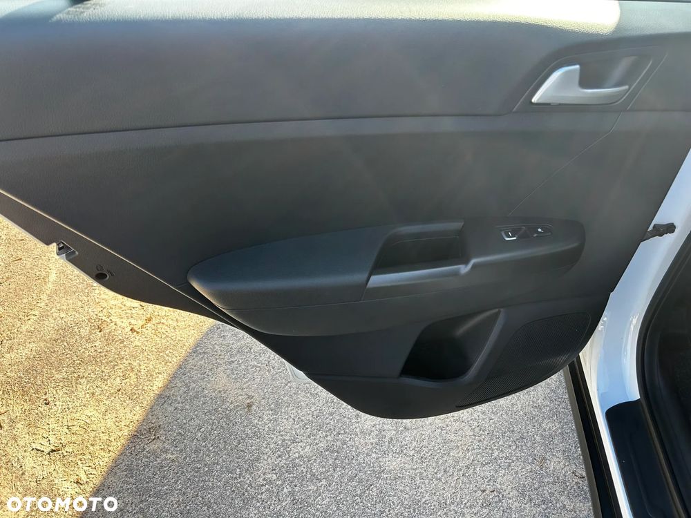 Kia Sportage 1.6 GDI 2WD VISION - 12