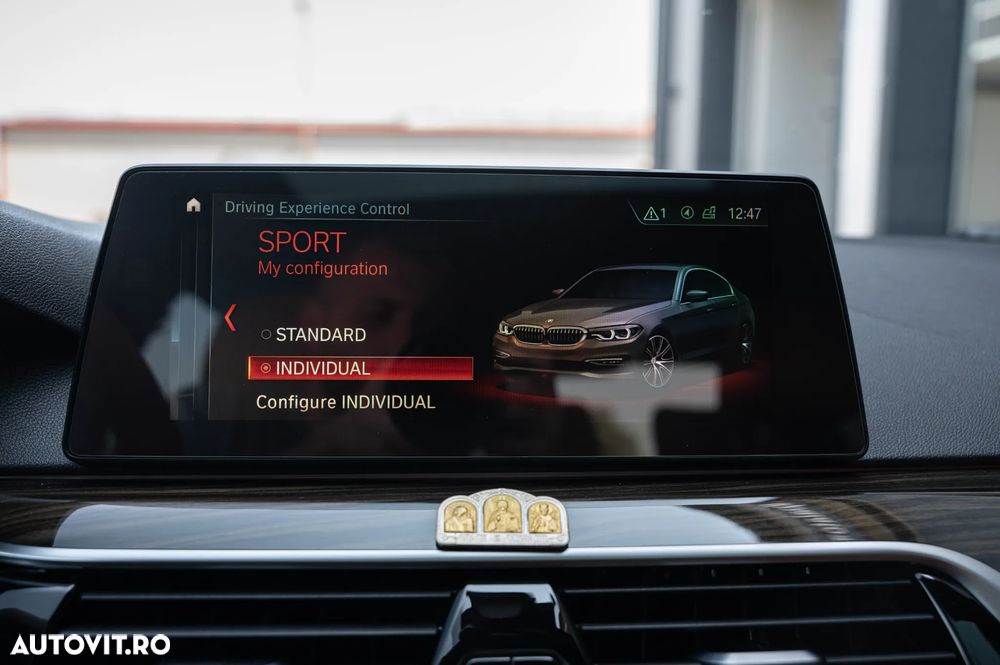 BMW Seria 5 525d Aut. Sport Line - 30