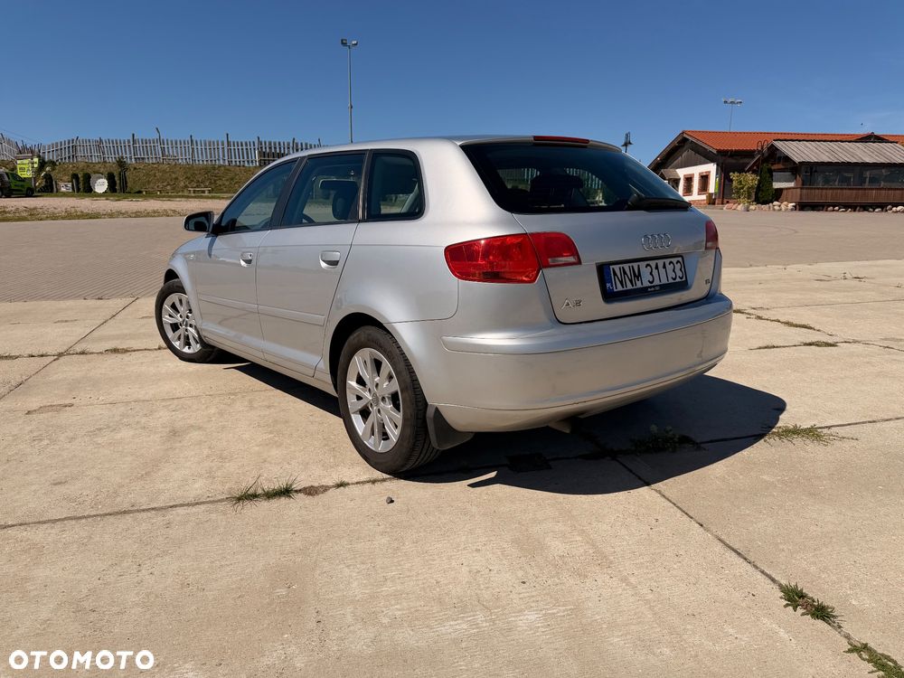 Audi A3 Sportback - 3
