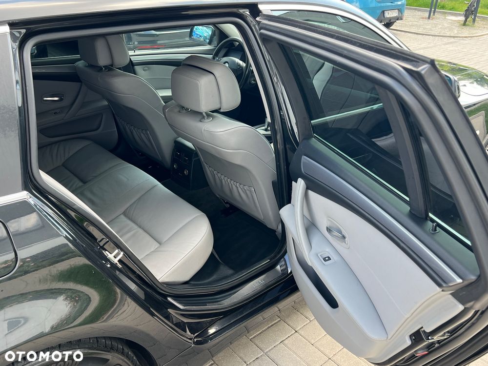 BMW Seria 5 520d - 7
