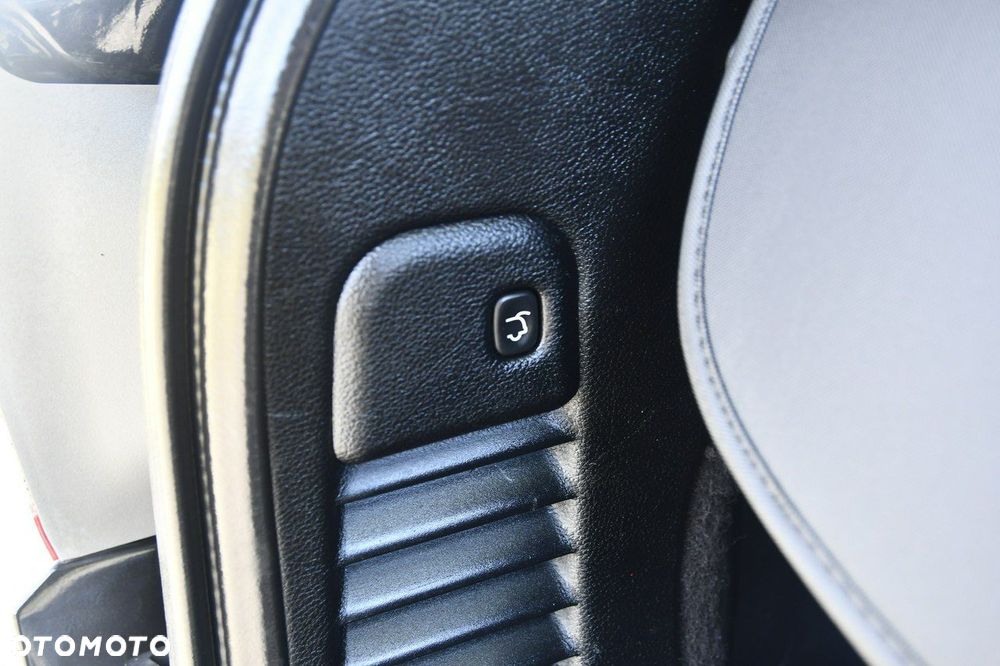 Jeep Grand Cherokee - 20