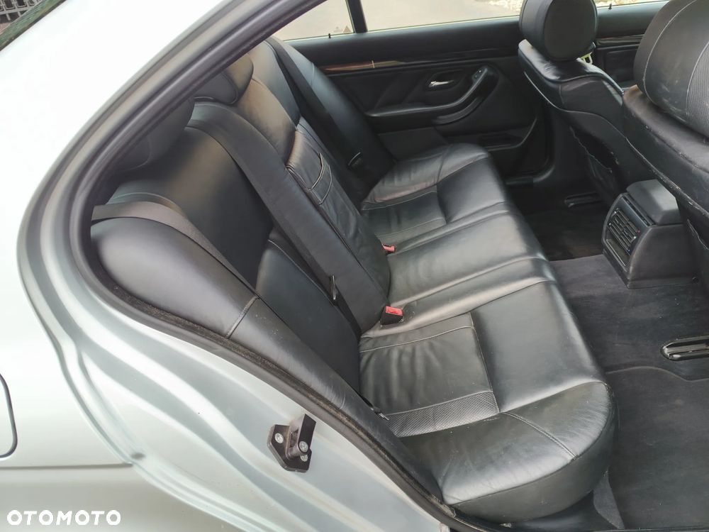 BMW Seria 5 - 14