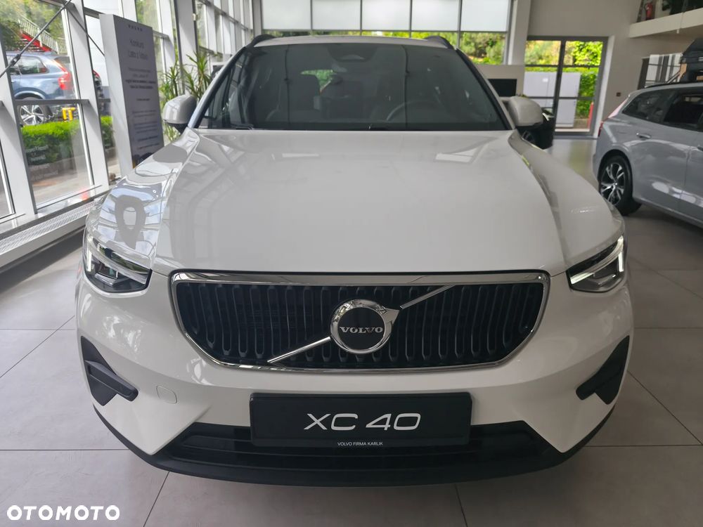 Volvo XC 40 B3 Core - 8
