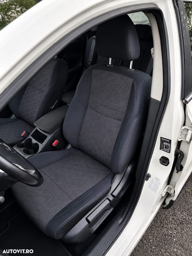 Nissan Qashqai 1.6 DCI Xtronic N-Connecta - 17
