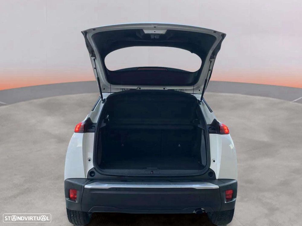 Peugeot 2008 1.2 PureTech Allure - 8