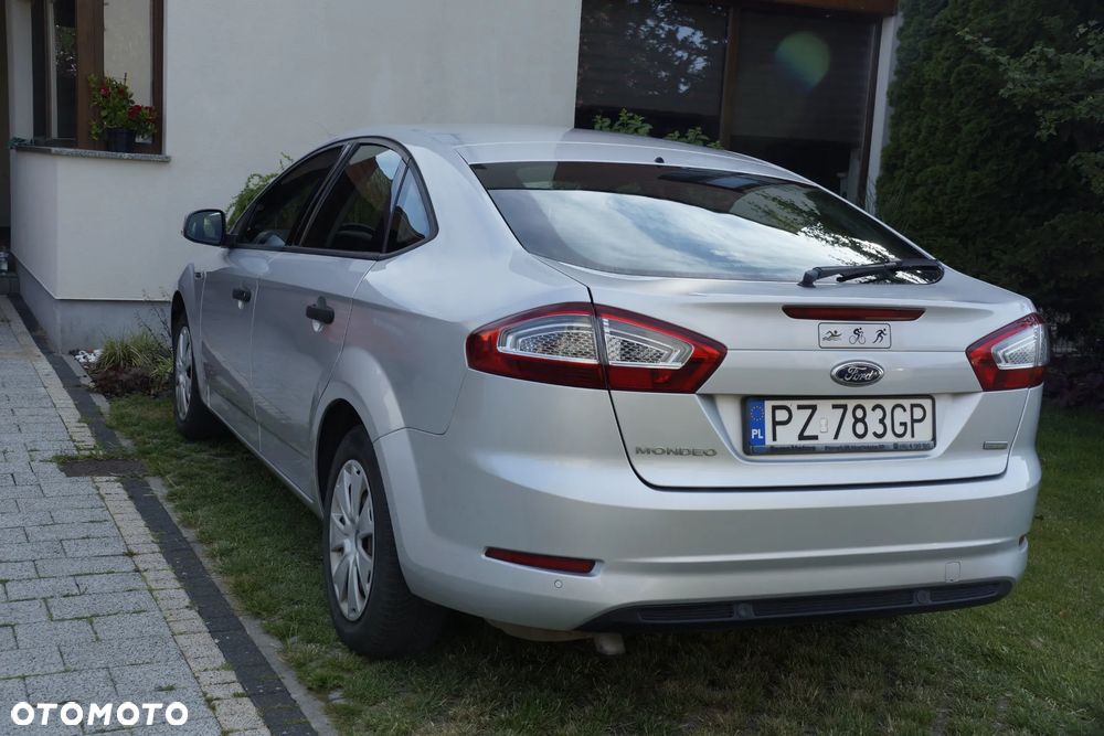 Ford Mondeo 1.6 T Ambiente - 4