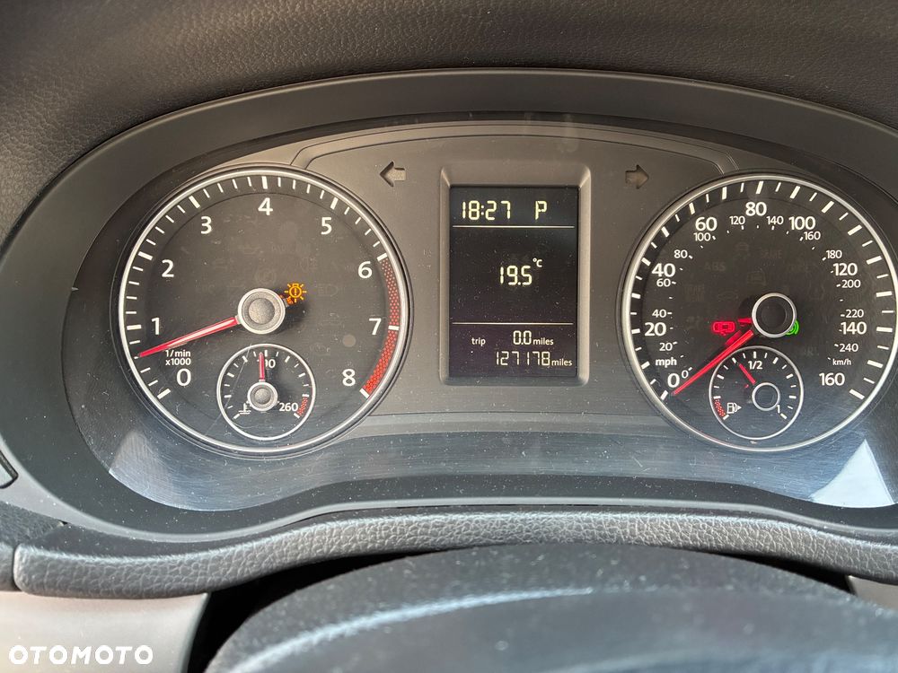 Volkswagen Passat - 10