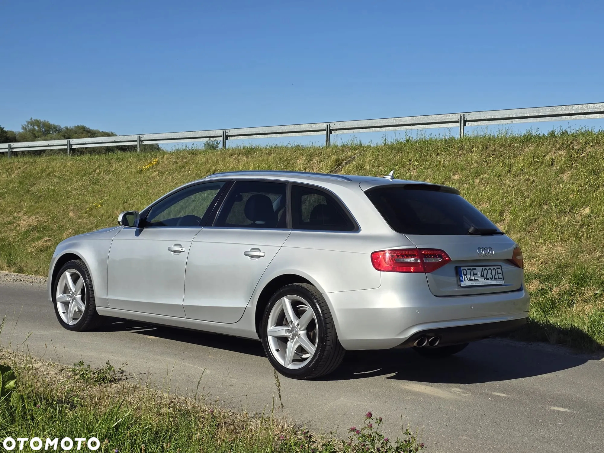 Audi A4 Avant 2.0 TDI DPF multitronic Ambiente - 6