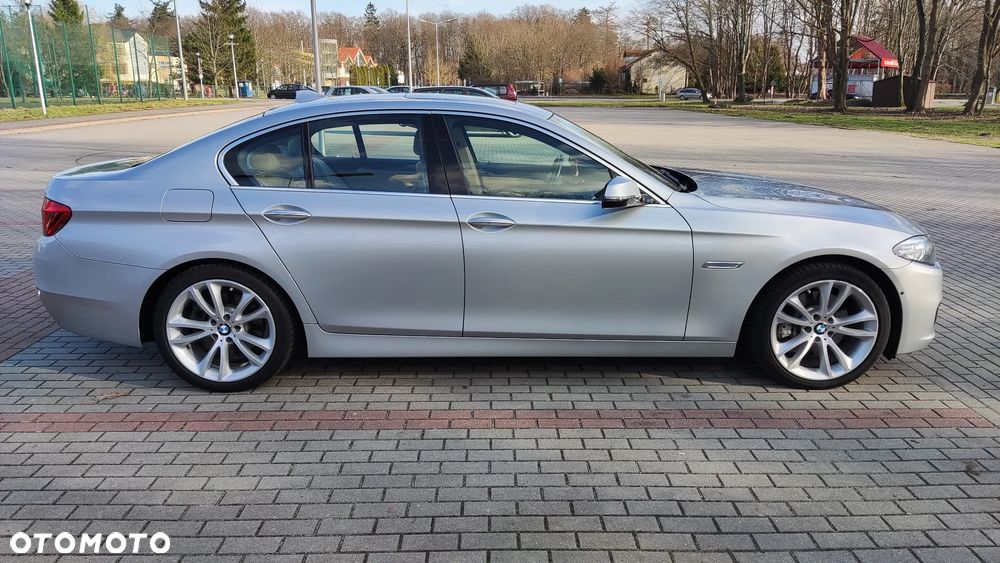 BMW Seria 5 535i xDrive Luxury Line - 6