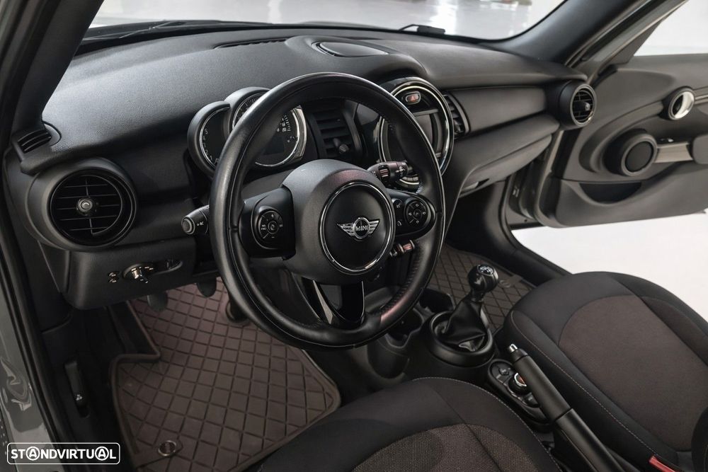 MINI 5 Portas One D - 12