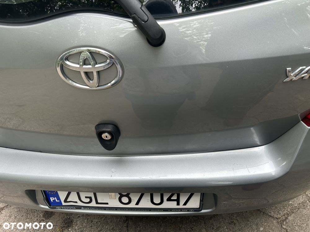 Toyota Yaris 1.3 Sol - 17