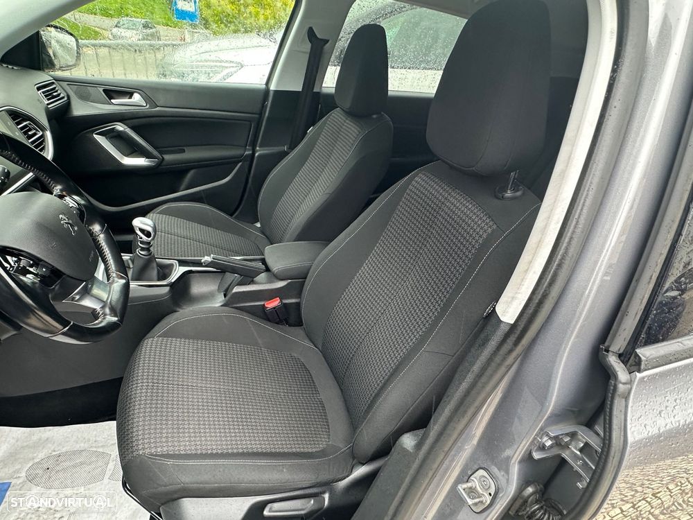 Peugeot 308 1.5 BlueHDi Style - 14