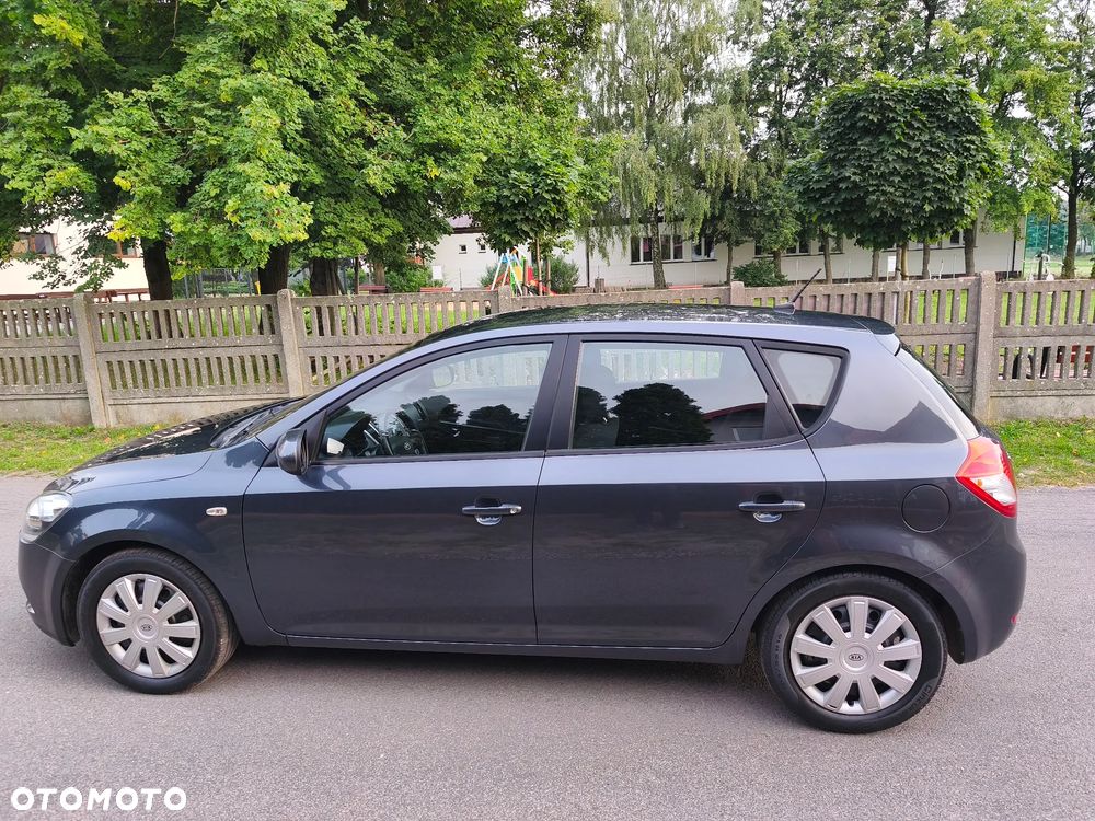 Kia Ceed 1.4 CVVT LX Basis - 16