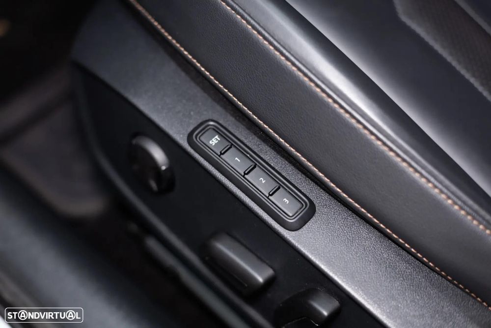 Cupra Formentor 1.4 e-Hybrid DSG VZ - 27
