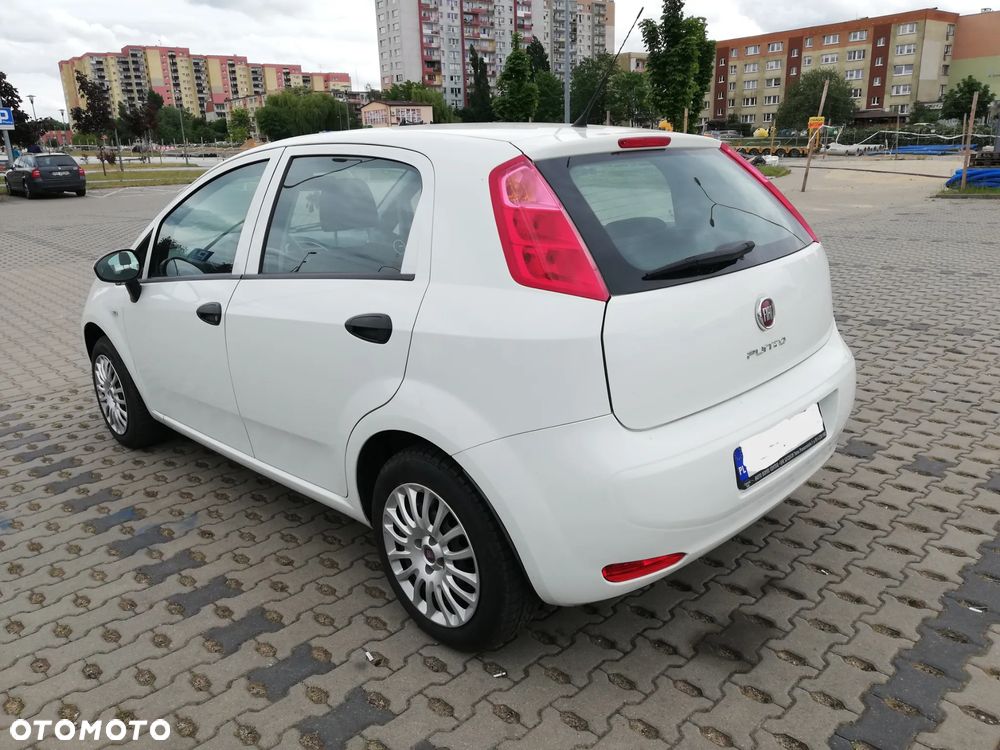 Fiat Punto 1.2 Young - 8