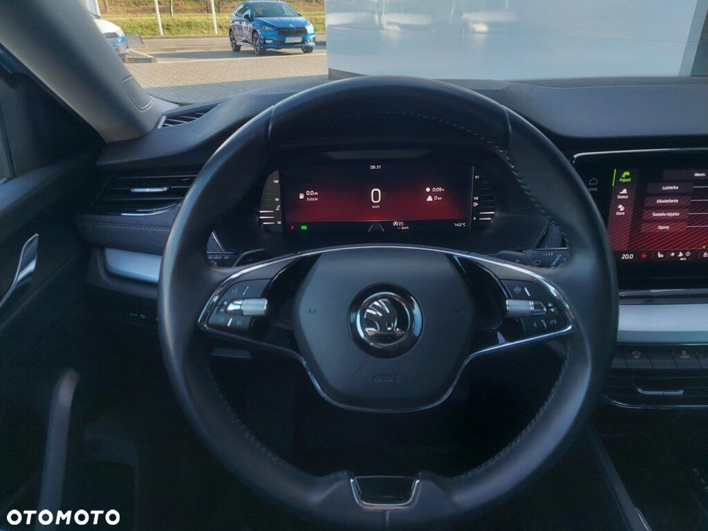 Skoda Octavia 2.0 TSI 4x4 Style DSG - 8