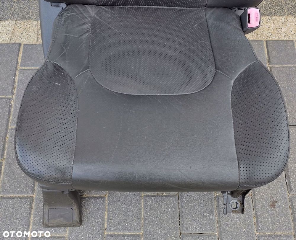 nissan pathfinder r51 05-10 fotel prawy przedni prawy przód skóra angielski - 6