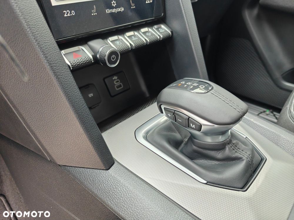 Volkswagen Amarok Life 2.0 TDI 205 KM 4MOTION | Automat 10-przełożeń | Hak | Kamera | LED | Nowy - 22