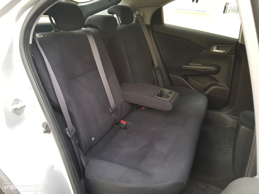 Honda Civic 1.4 i-VTEC Sport Navi - 40