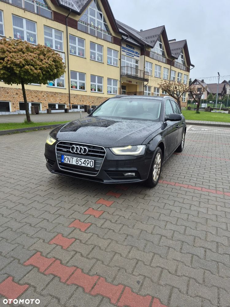 Audi A4 Avant - 1