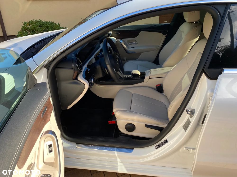 Mercedes-Benz CLA 250 4-Matic 7G-DCT - 29