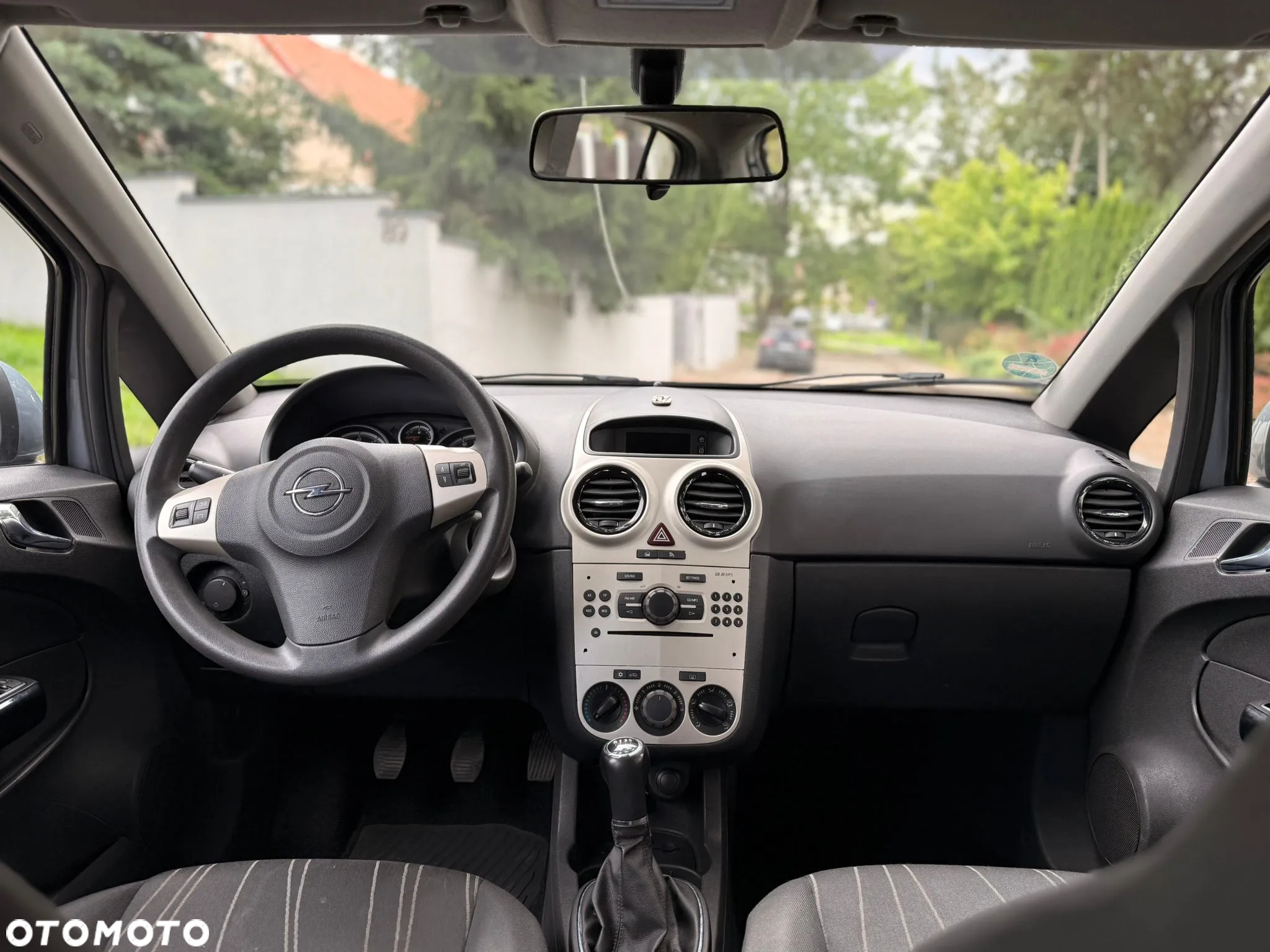Opel Corsa 1.2 16V Enjoy - 5