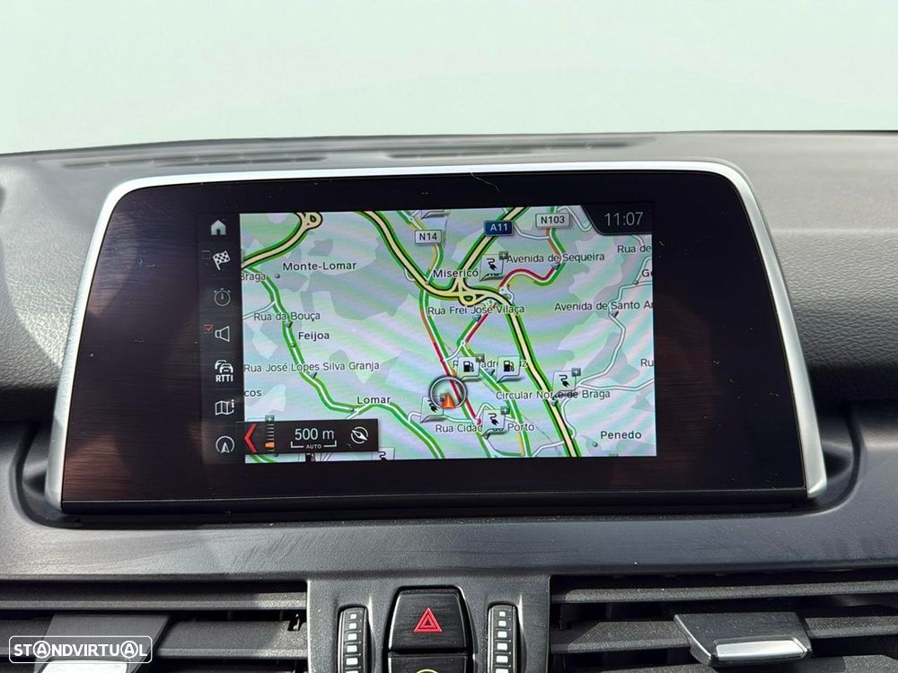 BMW 225xe Active Tourer - 13