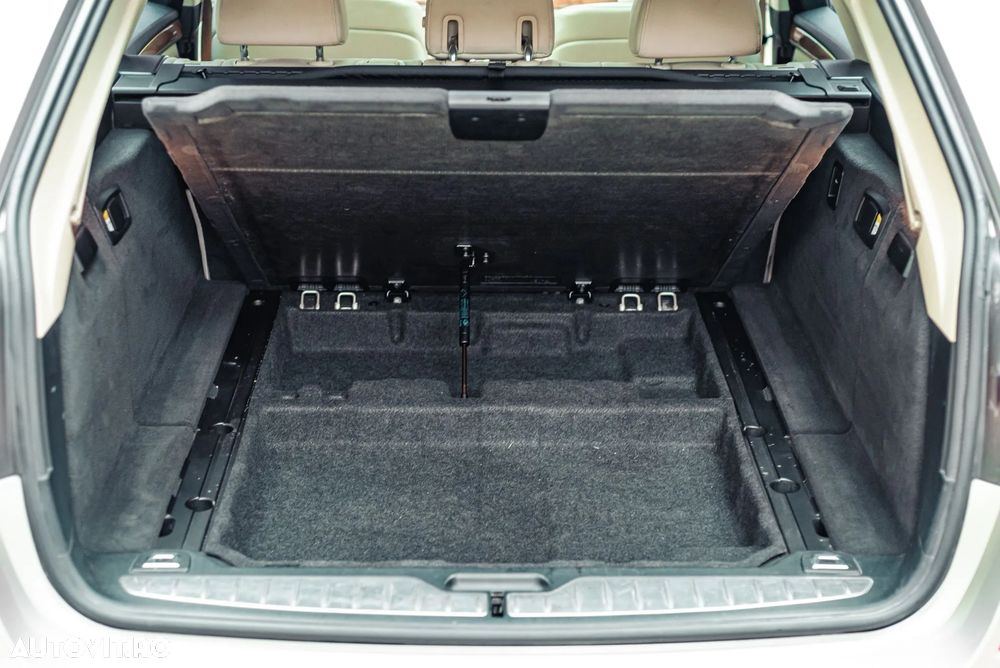 BMW 5 Series 2011 — imagine 11