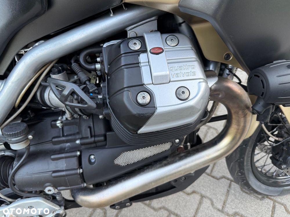 Moto Guzzi Stelvio - 12