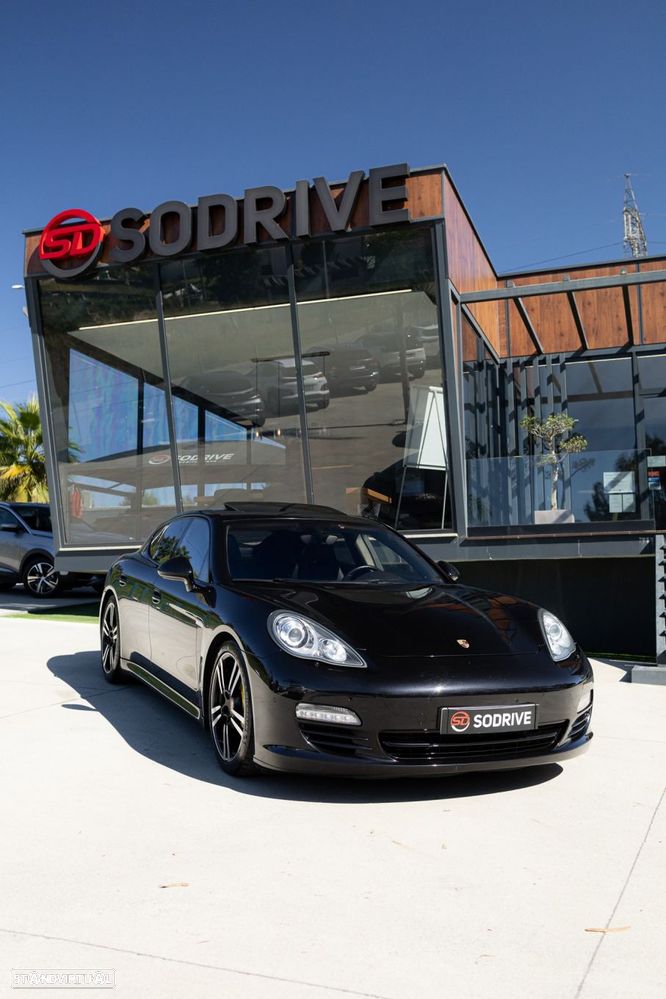 Porsche Panamera Platinum Edition - 10